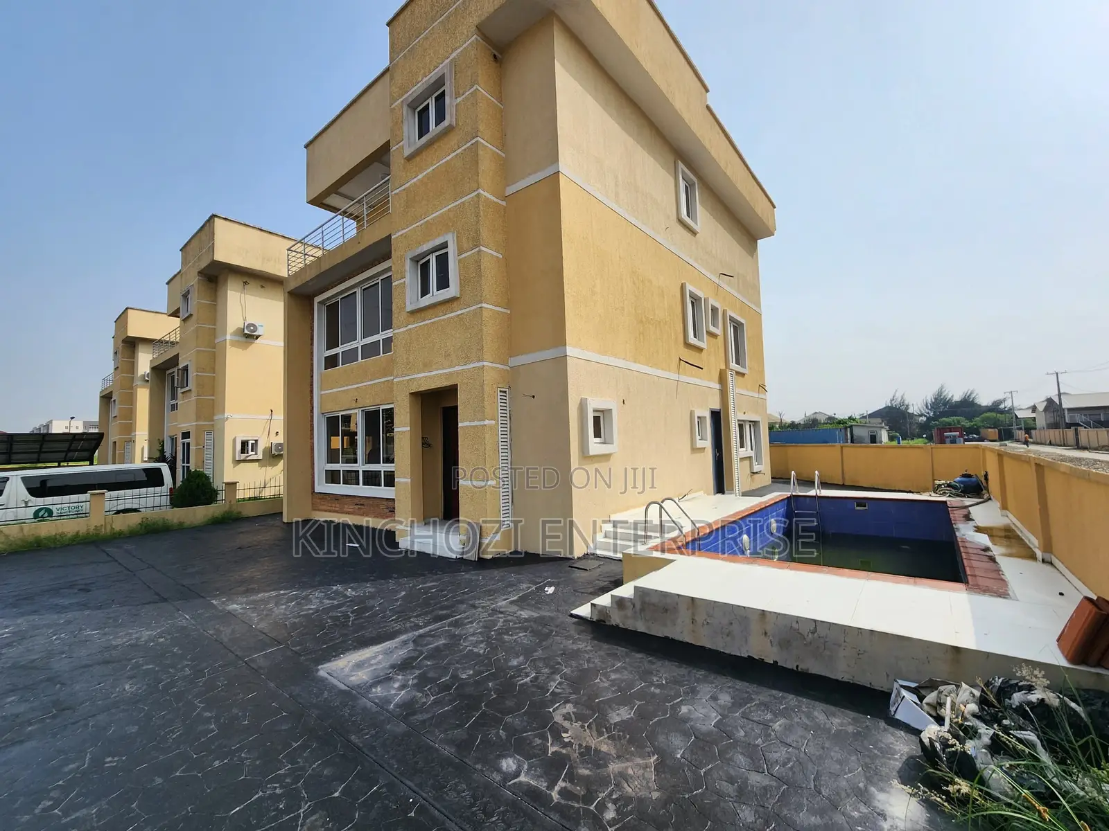 5bdrm Duplex in Western Foreshore for sale