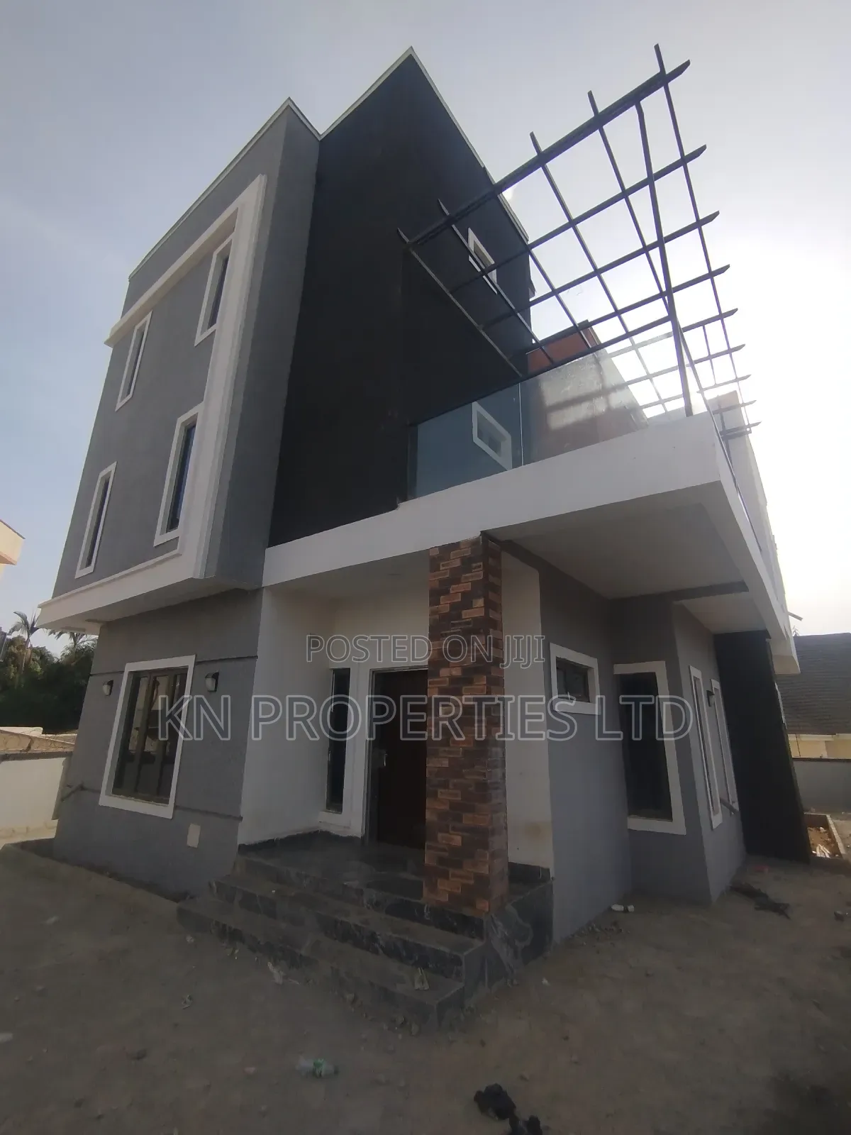 5bdrm Duplex in Wuse 2 for rent