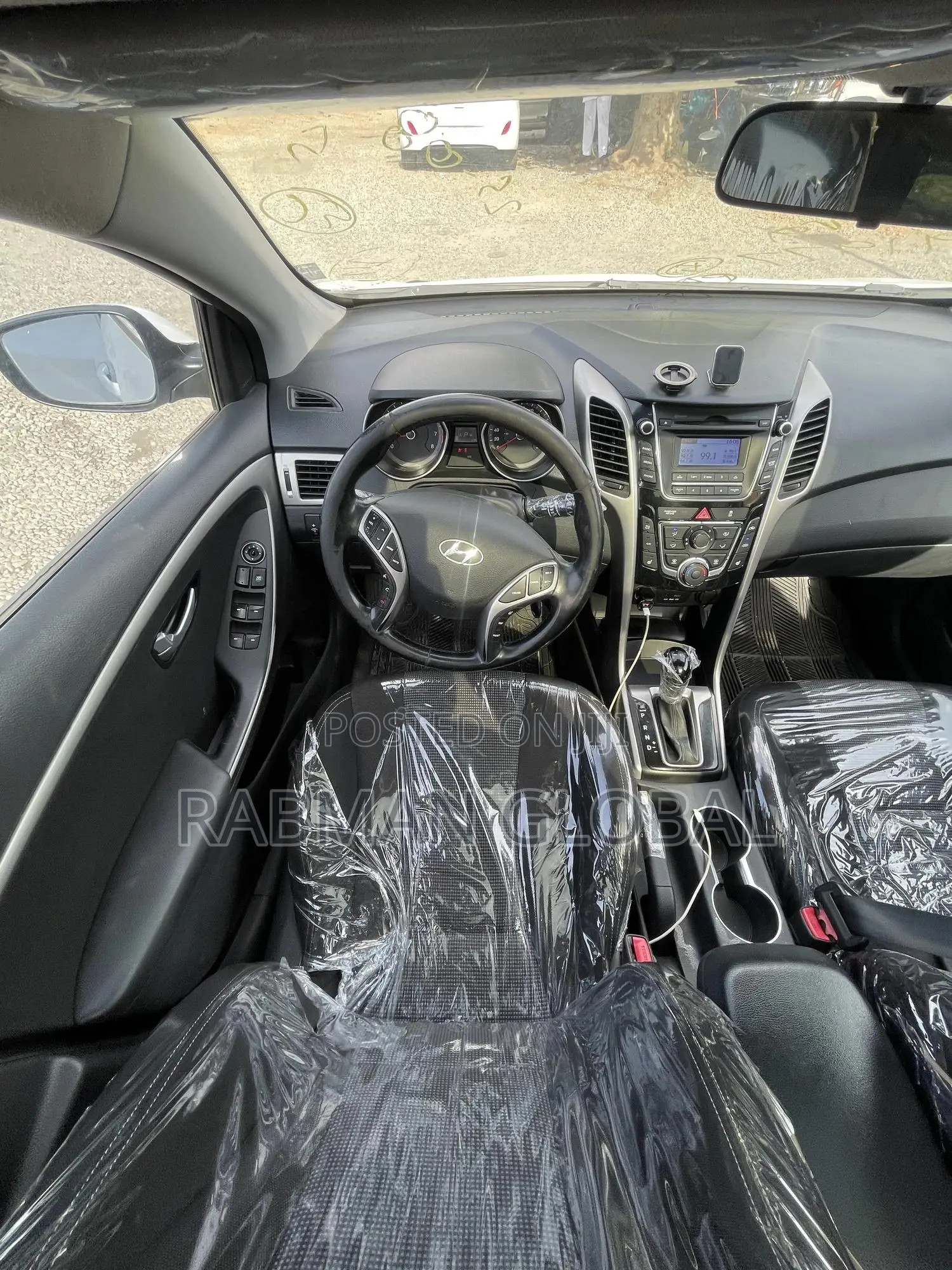 Hyundai Elantra GT 2013 White