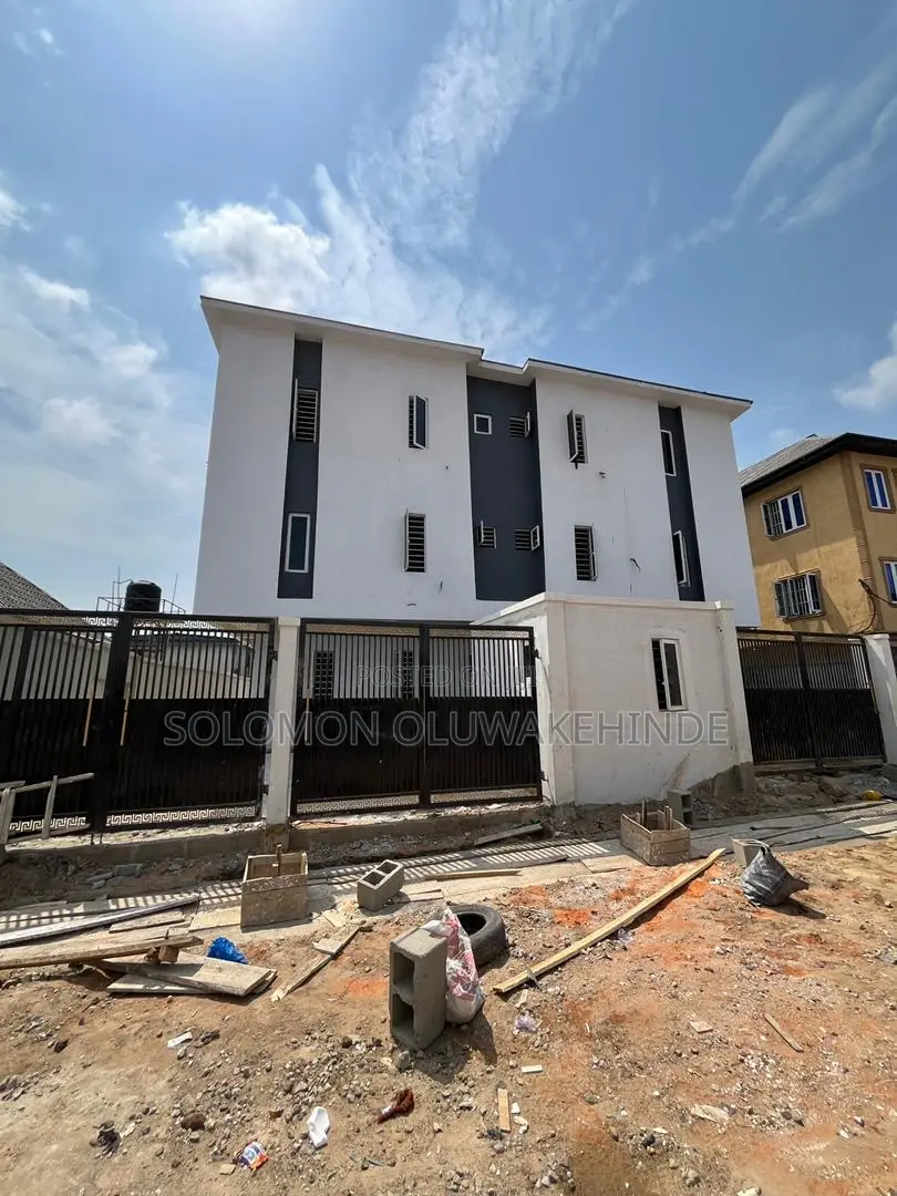 Exclusive 2 Bedroom Apartment In A Gated Neighborhood