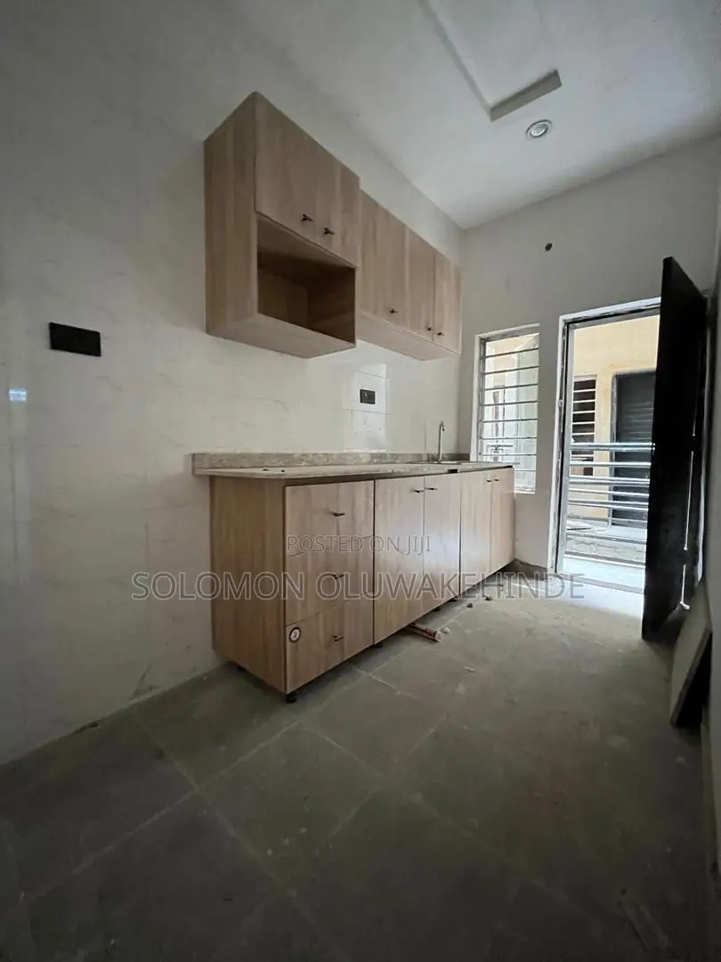 Exclusive 2 Bedroom Apartment In A Gated Neighborhood