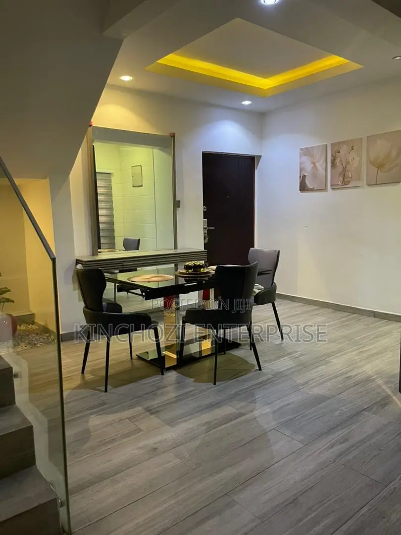 3bdrm Penthouse in Cardogan Estate for sale