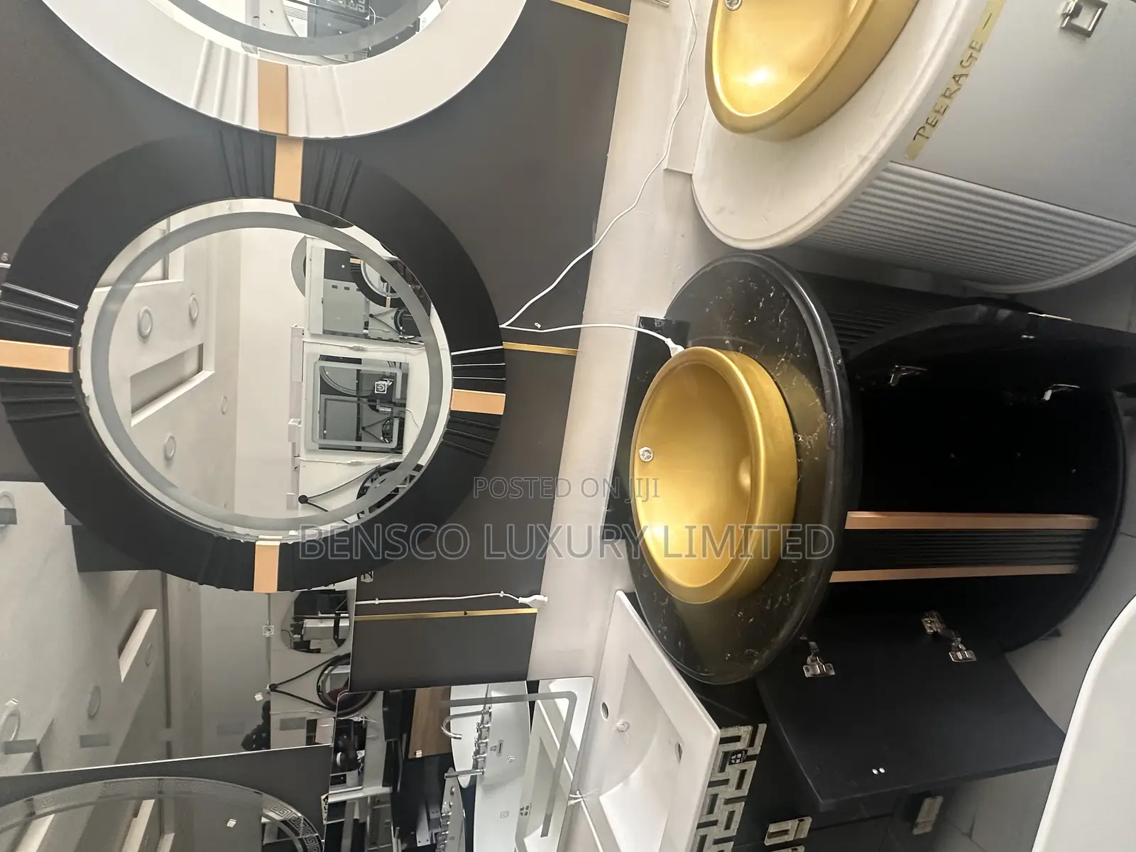Luxury Bathroom Vanity Cabinet With Gold Basin Led Mirror