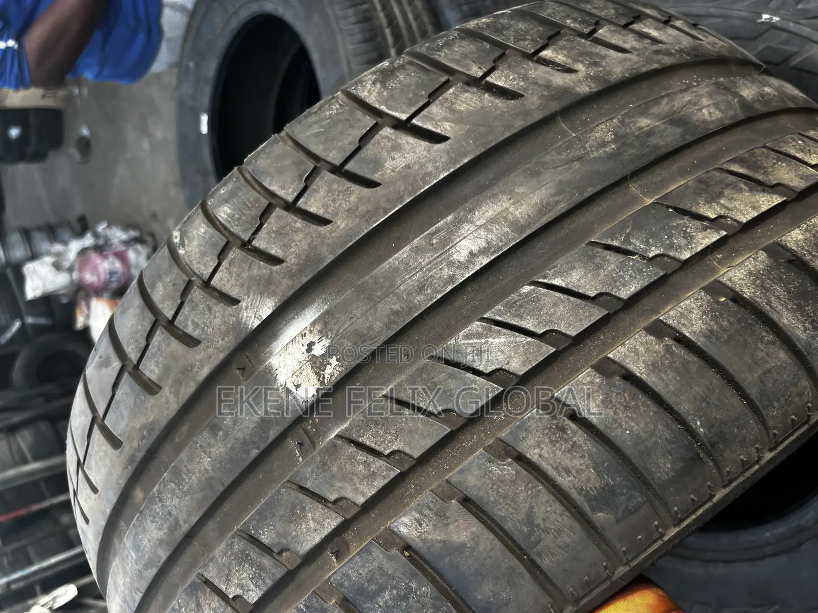 255/35/18 Tokunbo