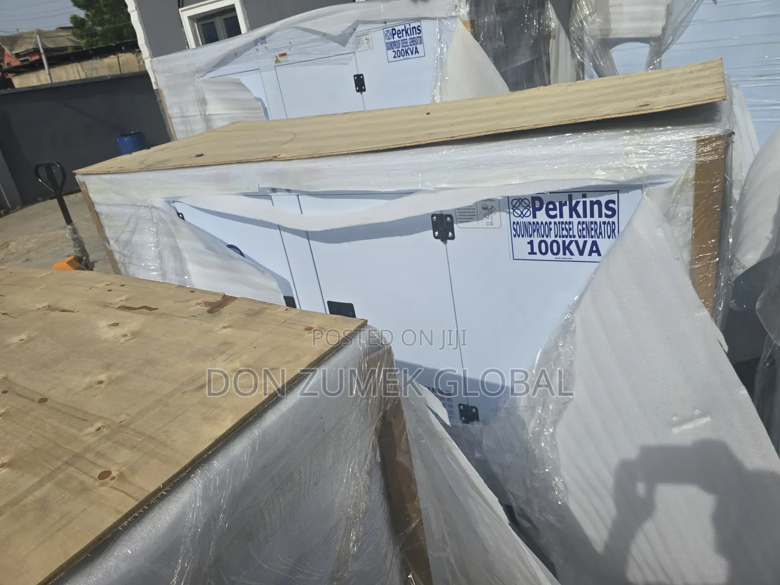 100kva Uk Perkins Soundproof Diesel Generator
.