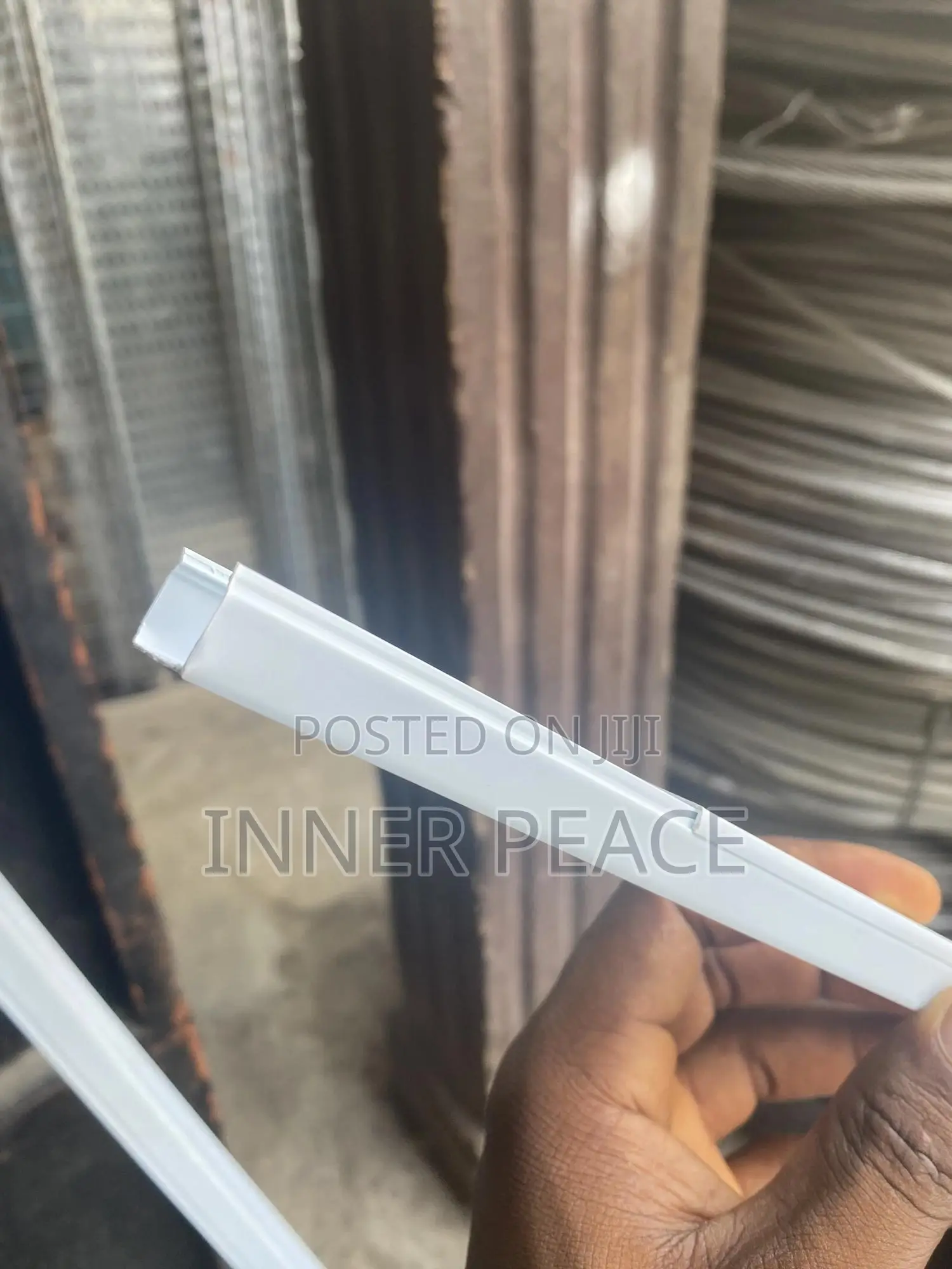 25 X 16 PVC Trunking Pipe
