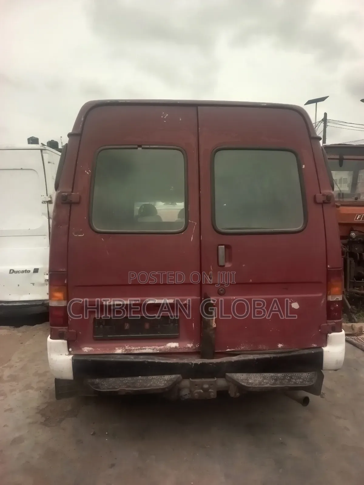 Ford Transit 2002 Red