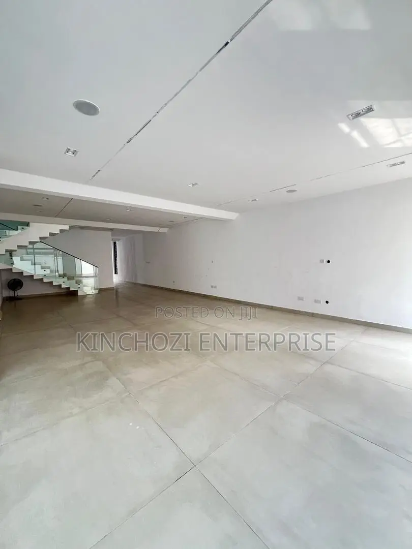 5bdrm Duplex in Lekki Phase 1 for sale
