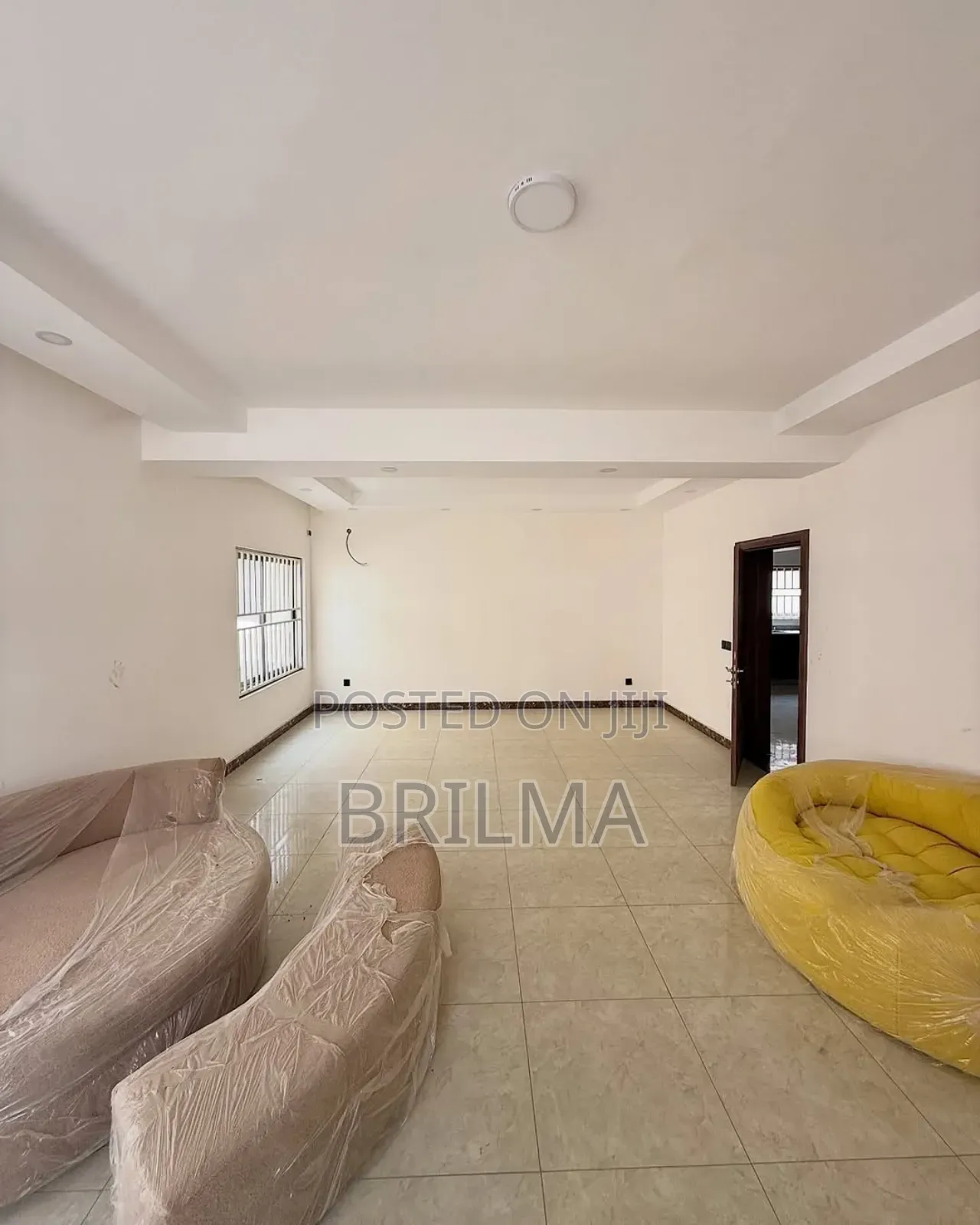 5bdrm Duplex in Mabushi for sale