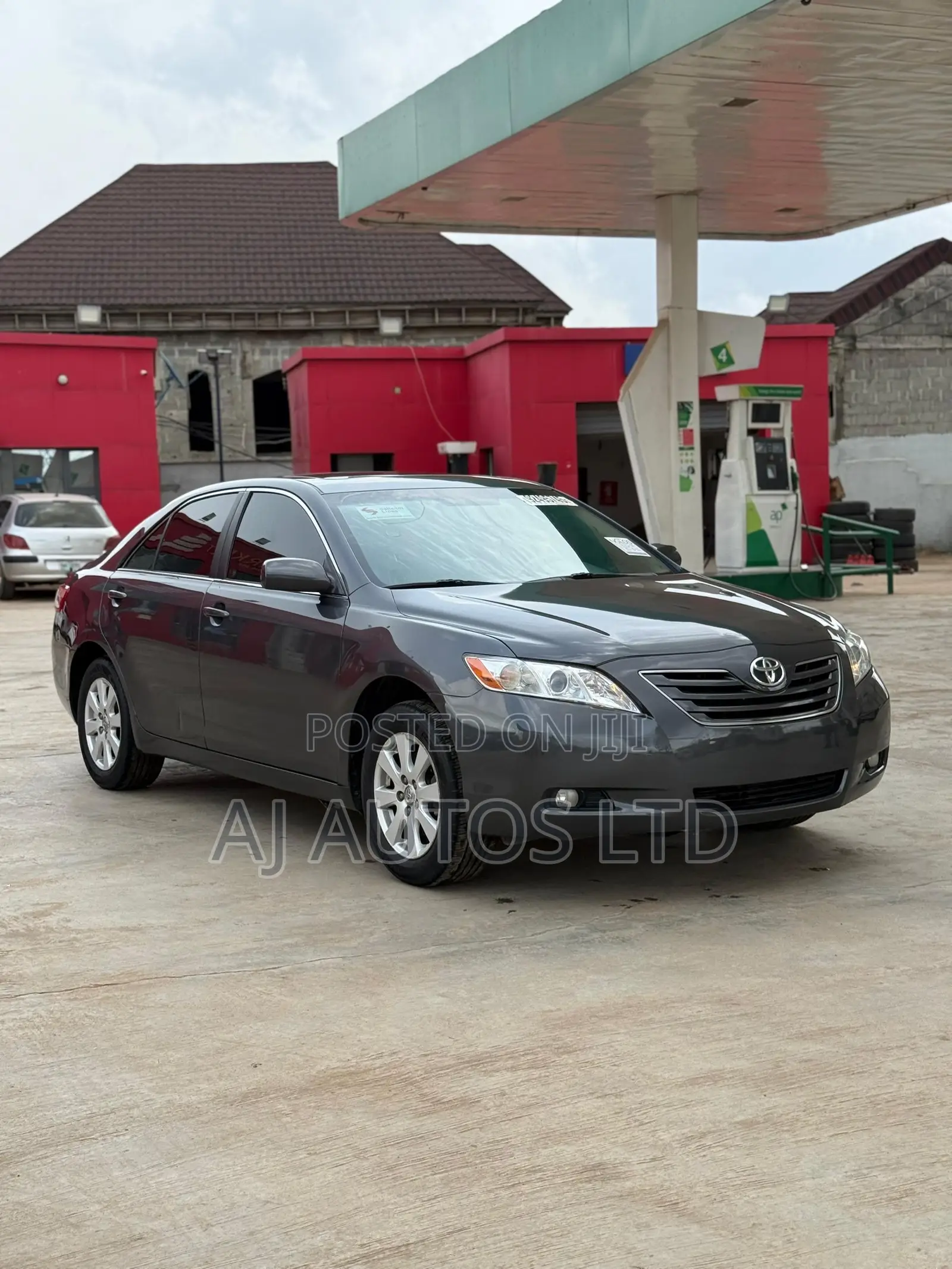 Toyota Camry 2.4 XLE 2008 Gray
