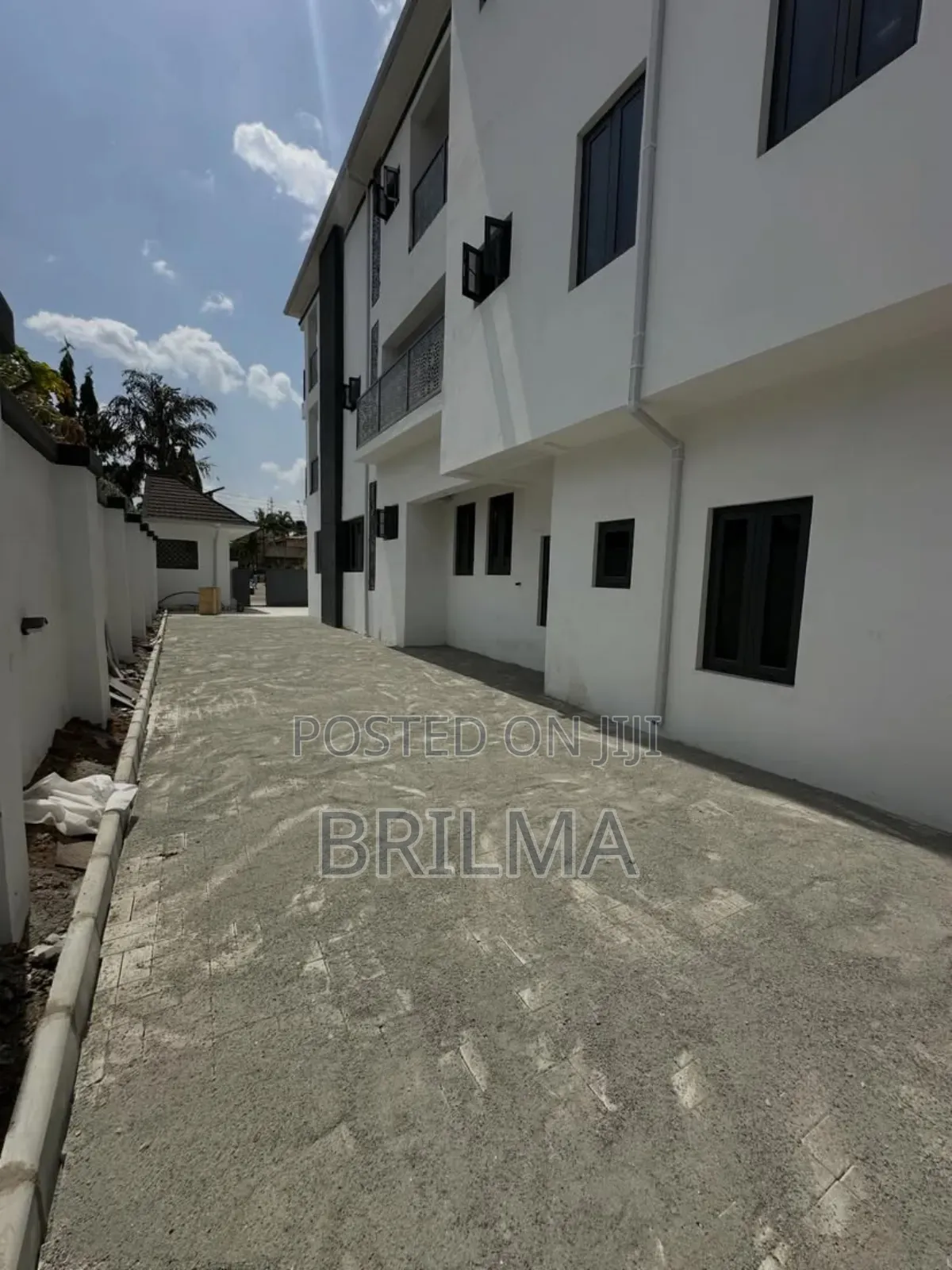 7bdrm Duplex in Kado for rent