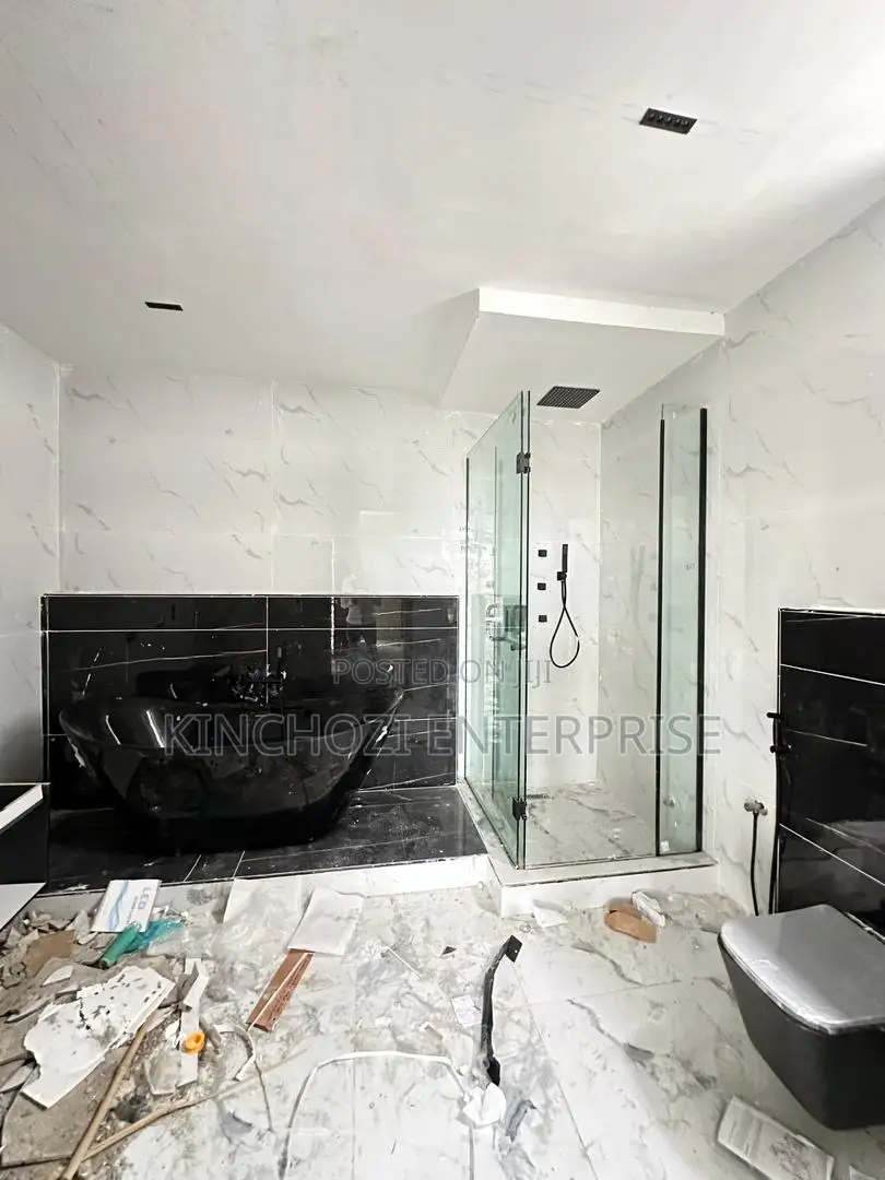 4bdrm Duplex in Lekki Phase 1 for sale