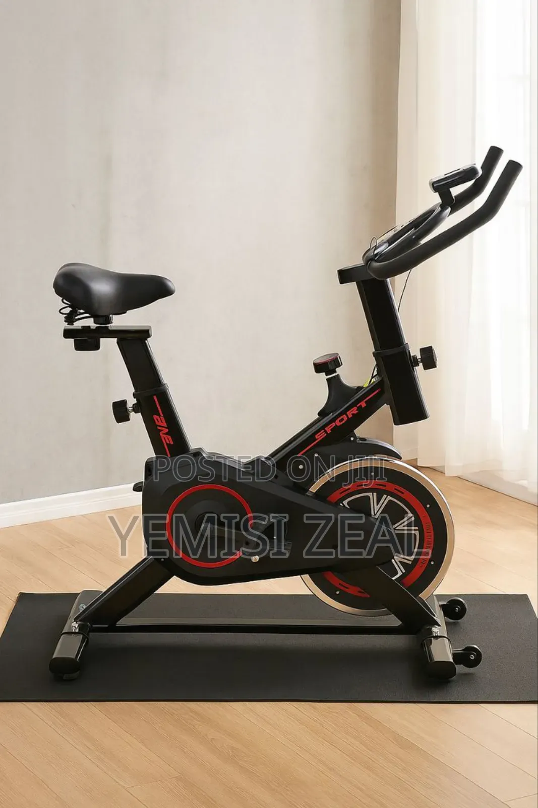 Quality Spinning Bike With Bottle Holder and 120kg User Weight