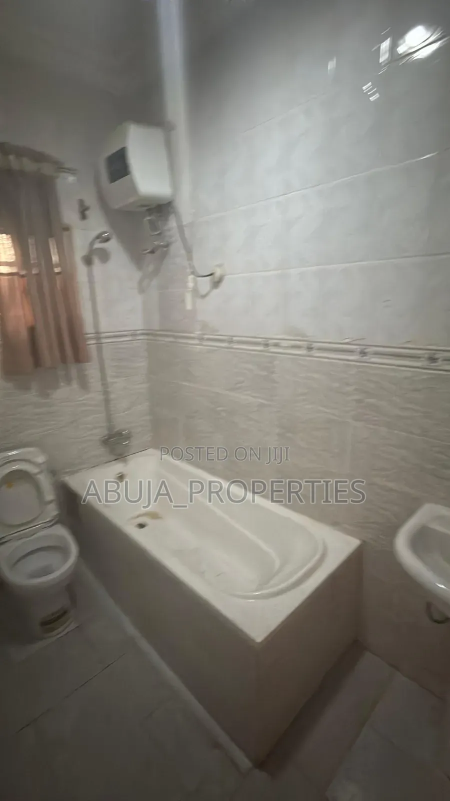 6bdrm Duplex in Wuse 2 for rent