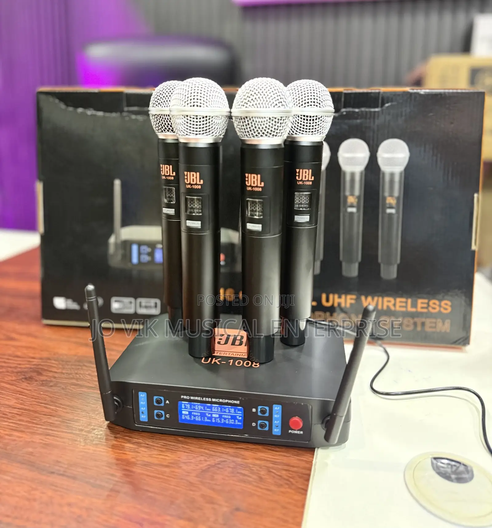 JBL Wireless Microphone Uk-1008