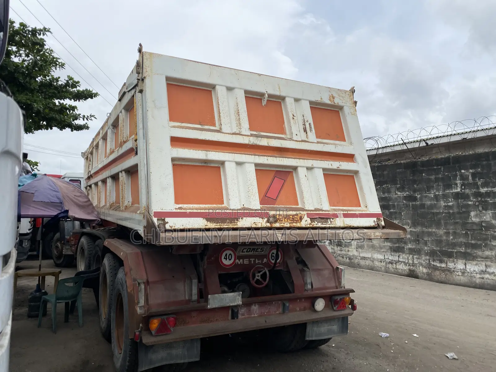 Iveco Dump Tipping Bucket 50-Tons