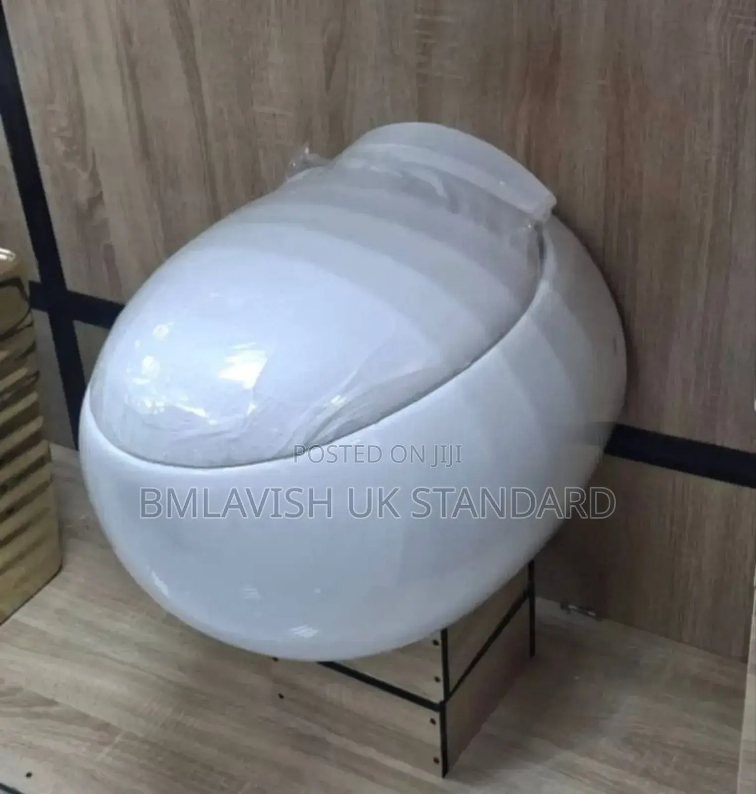 Luxury Egg Shaped Water Closet Set