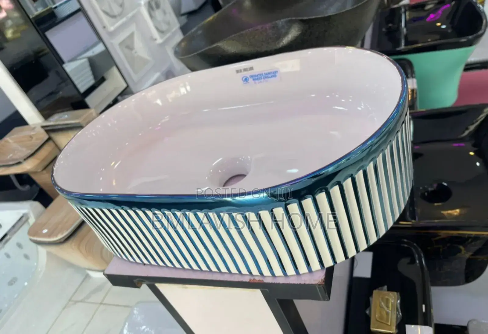 Blue and White Designed Counter Top Wash Hand Basin