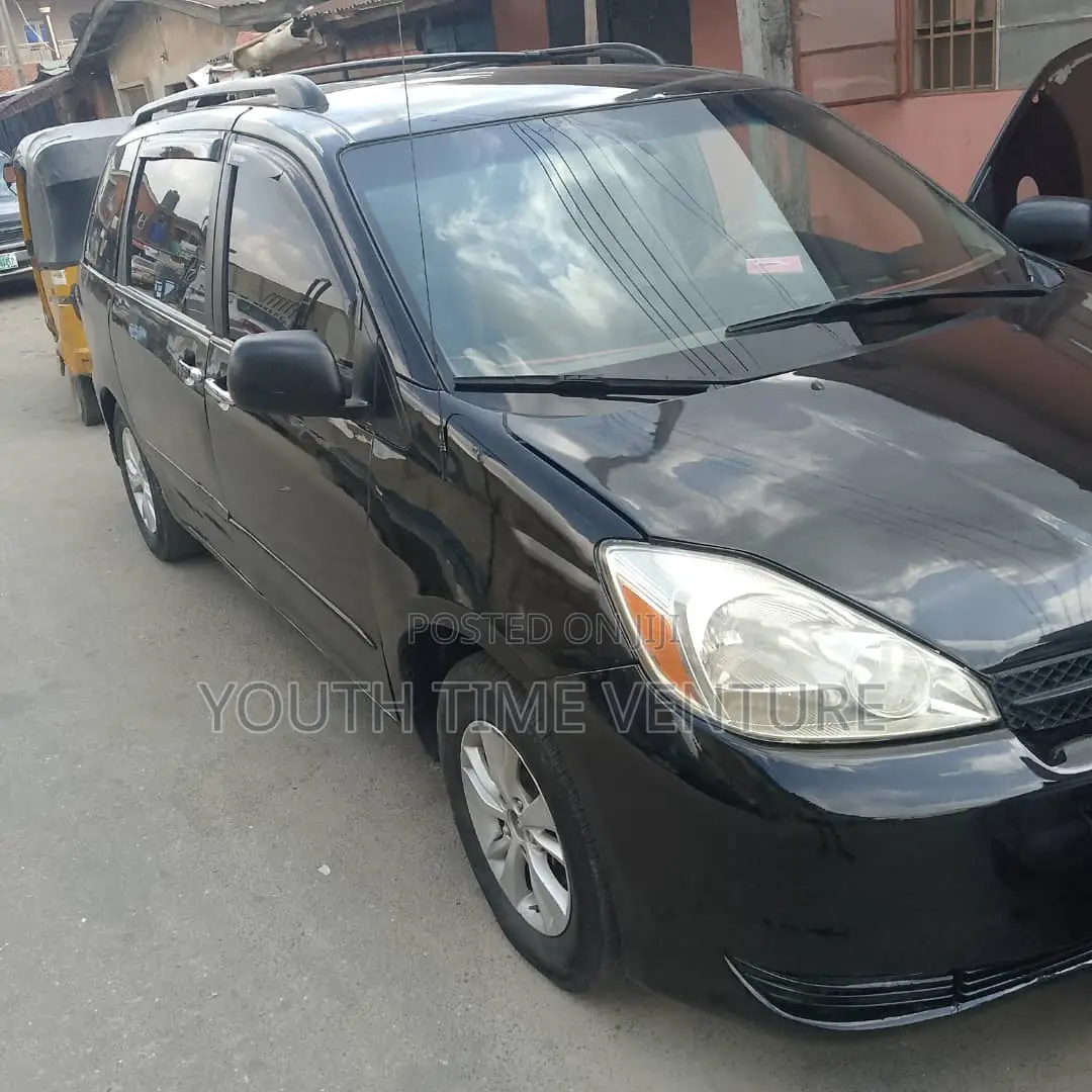 Toyota Sienna CE 2005 Black