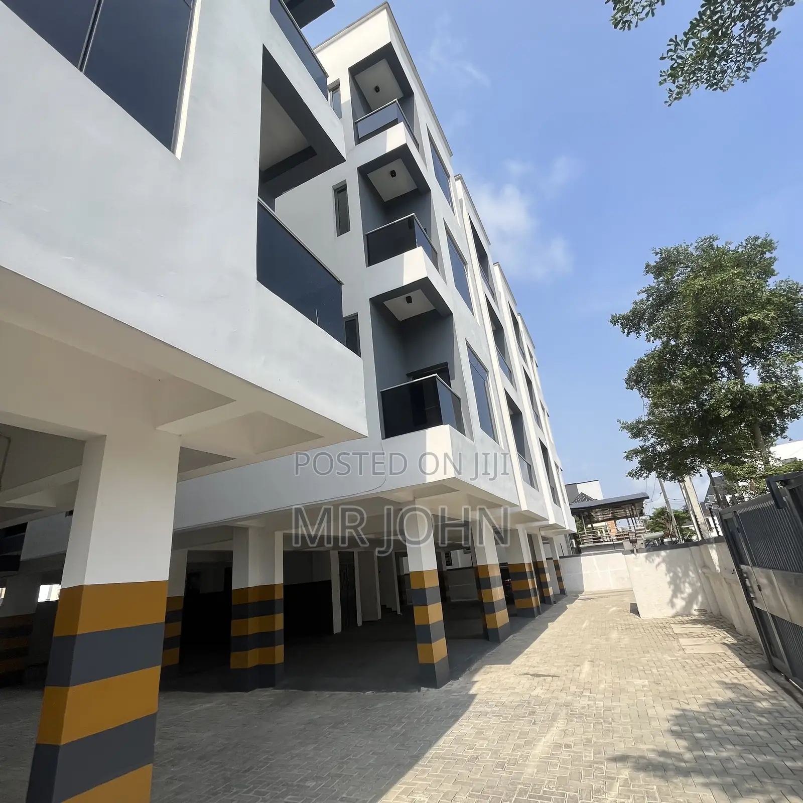 2bdrm Apartment in Ologolo, Lekki for rent