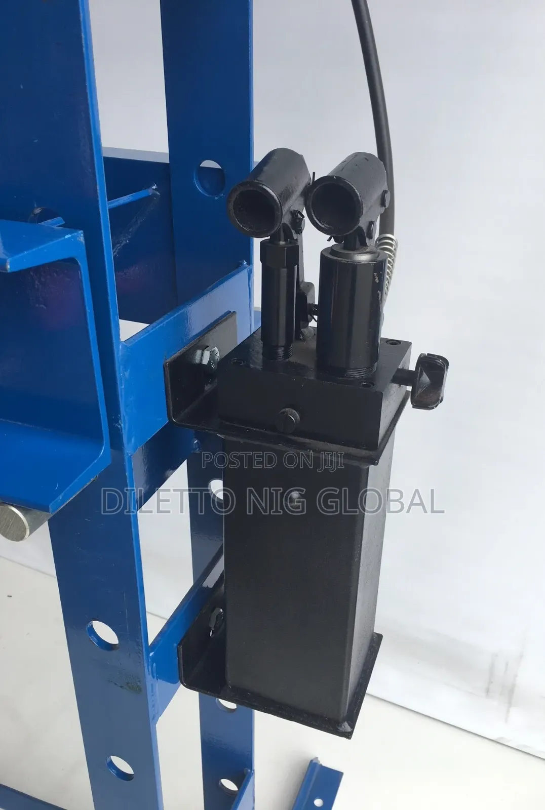 30 Ton Hydraulic Press