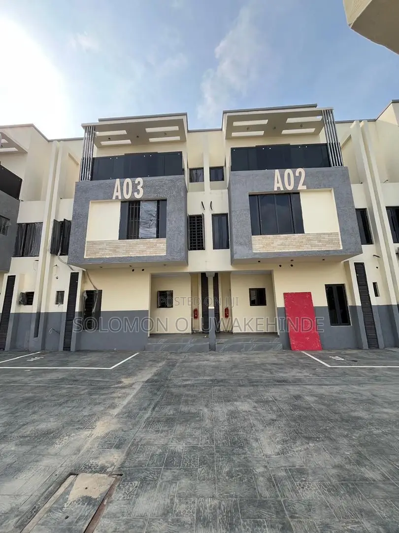 4bdrm Townhouse/Terrace in Ikeja Gra for sale