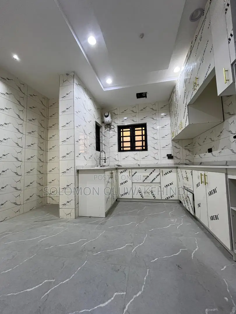 4bdrm Townhouse/Terrace in Ikeja Gra for sale