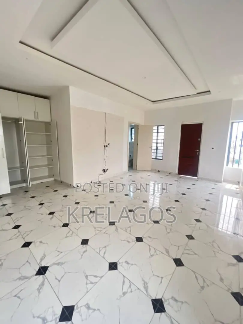 4bdrm Duplex in Orchid, Chevron for sale