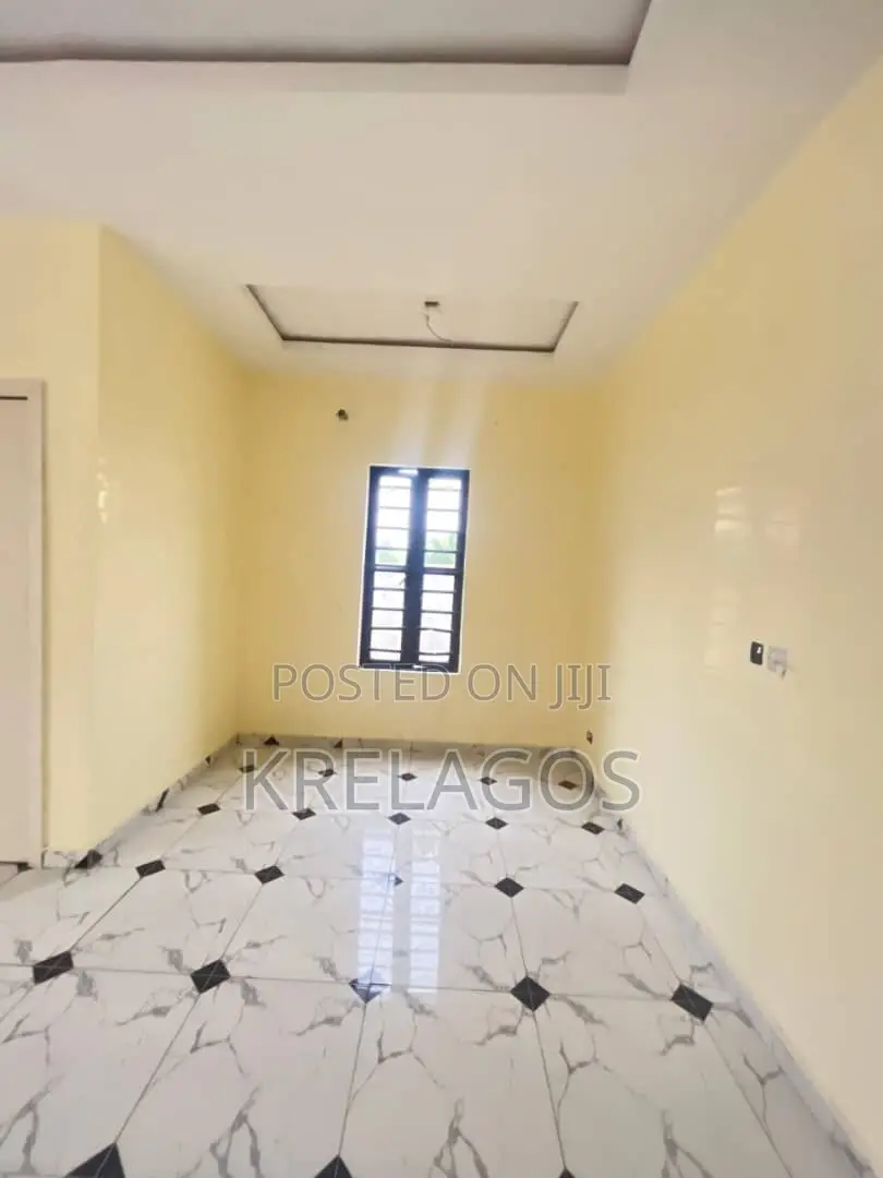 4bdrm Duplex in Orchid, Chevron for sale