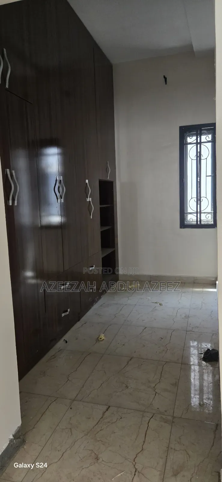 4bdrm Duplex in Sabon Lugbe for rent