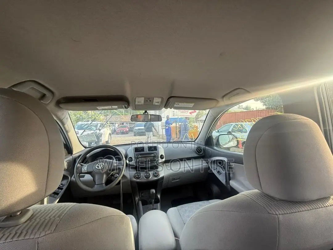 Toyota RAV4 2013 Silver