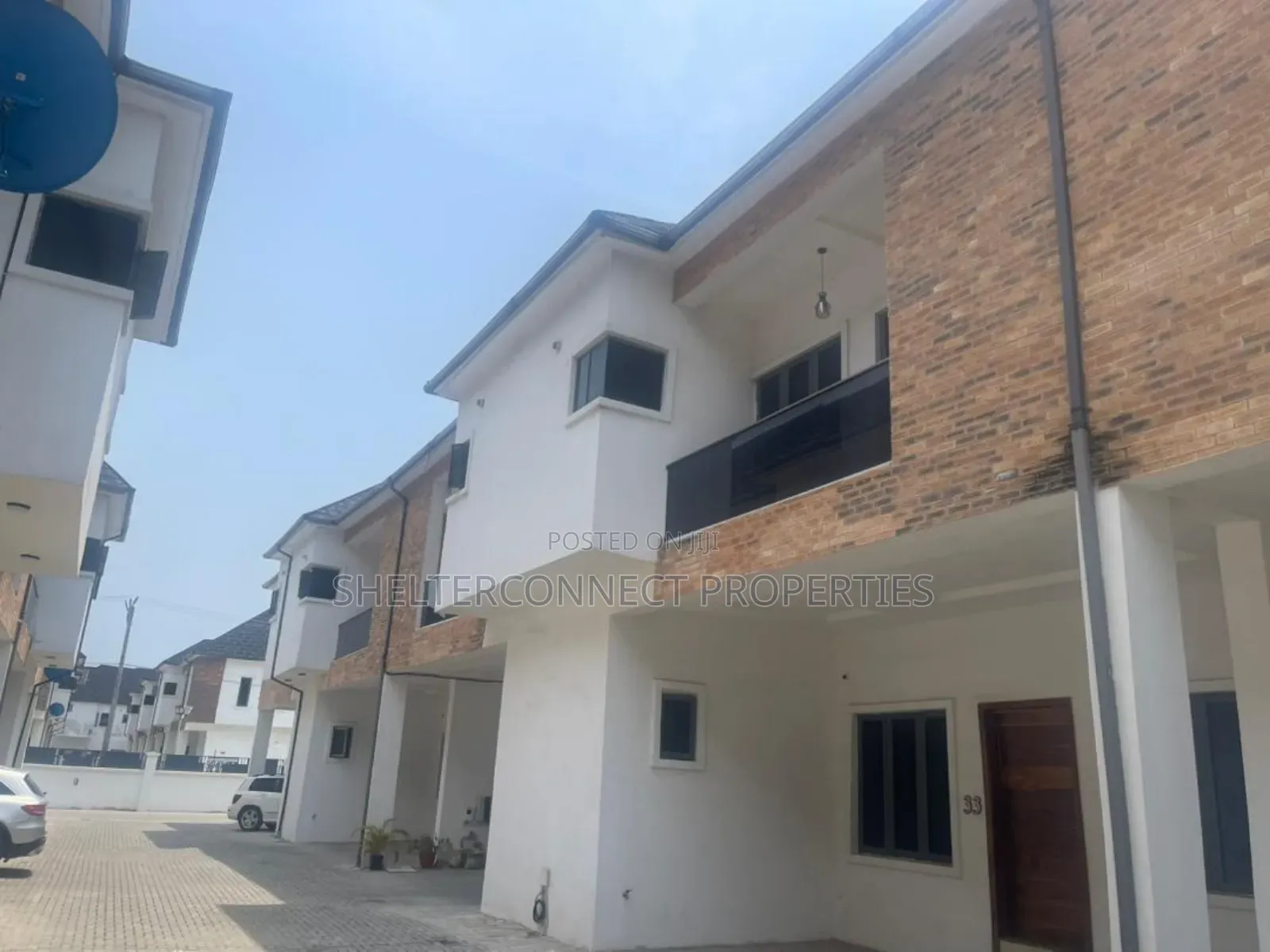 4bdrm Duplex in Lekki Expressway for sale