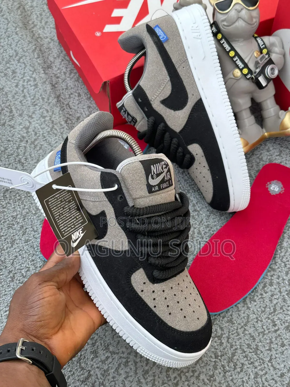 Original Nike Air Force 1 Sneakers