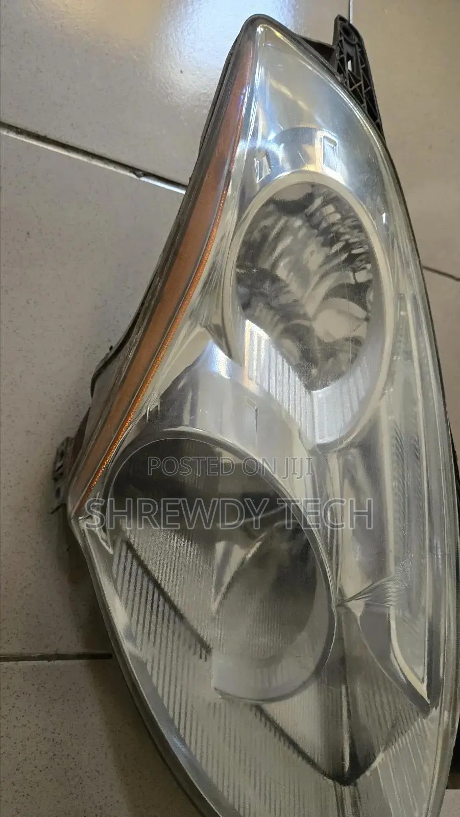 Nissan Altima Headlight