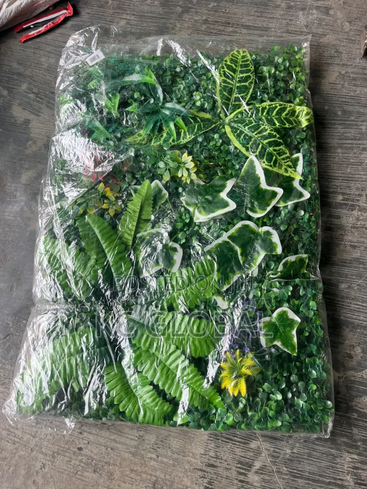 Wall Flower Mat Available 40/60