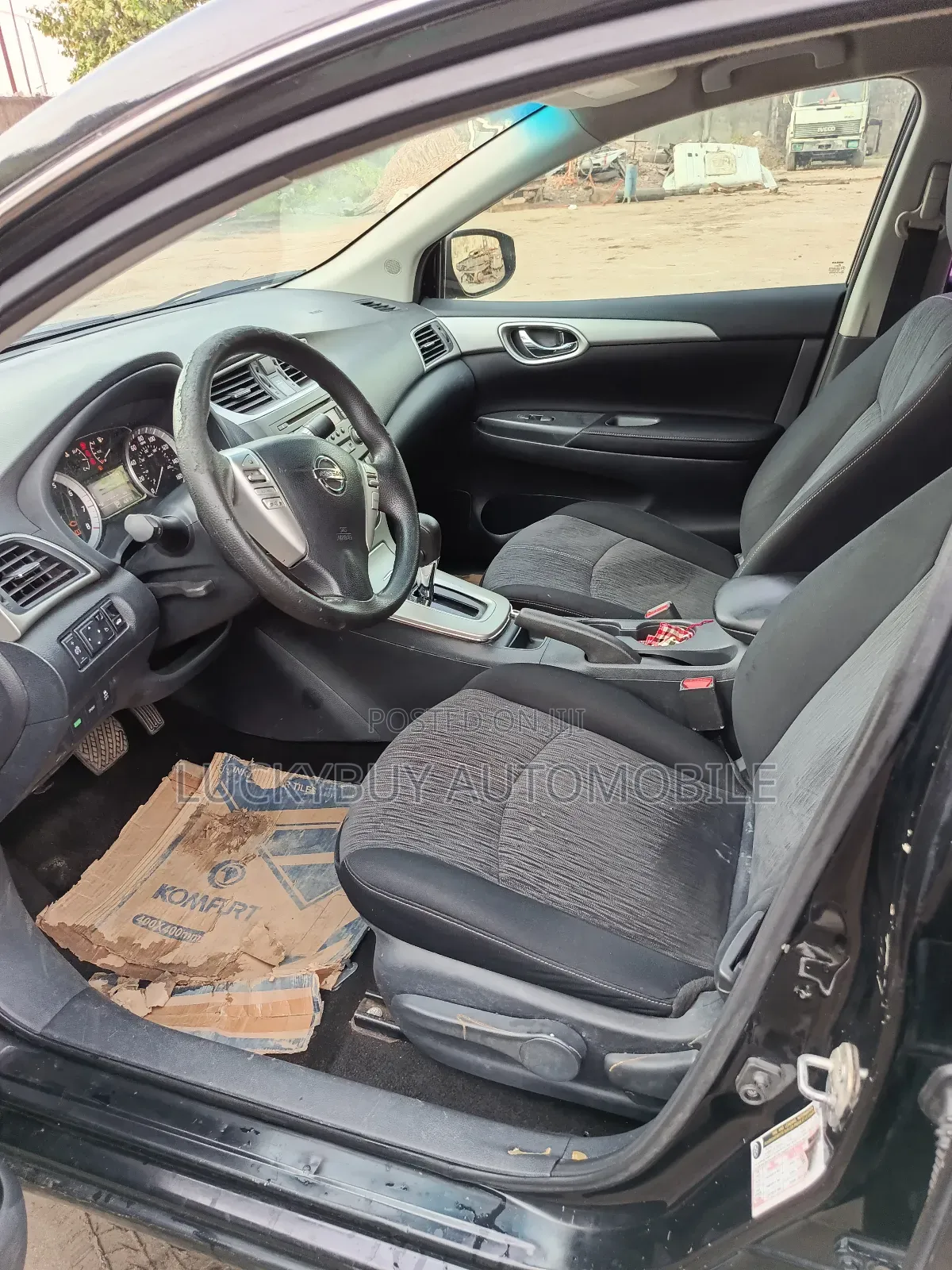 Nissan Sentra SV 4dr Sedan (1.8L 4cyl CVT) 2014 Black