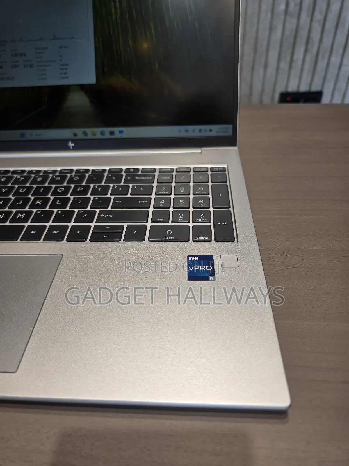 Laptop HP EliteBook 860 G10 16GB Intel Core i7 SSD 512GB