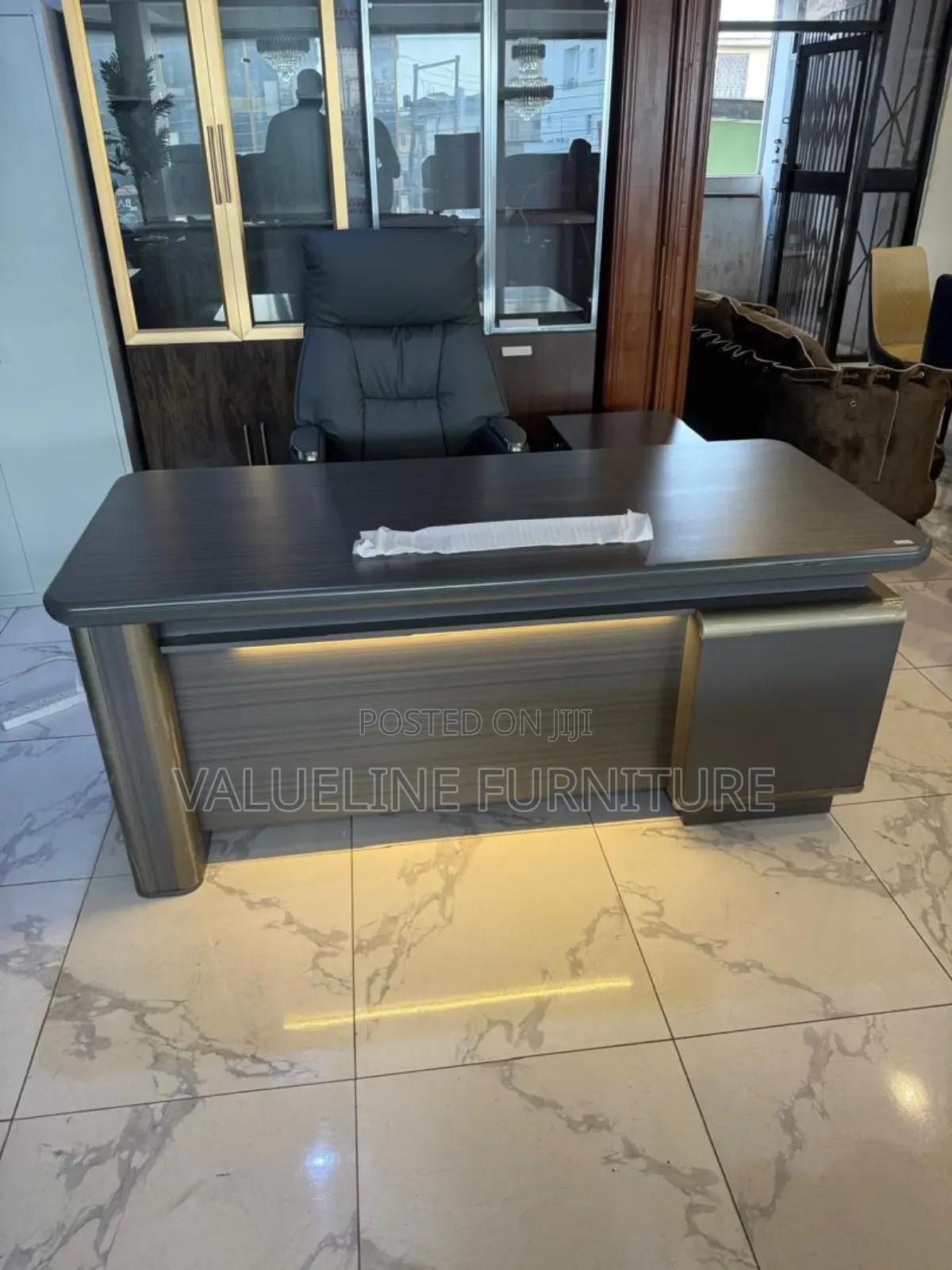 1.8 Meter Executive Table