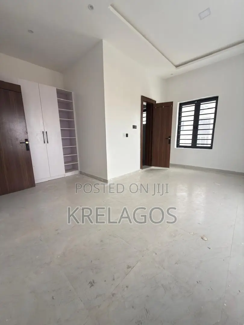 2bdrm Apartment in Orchid, Chevron for sale