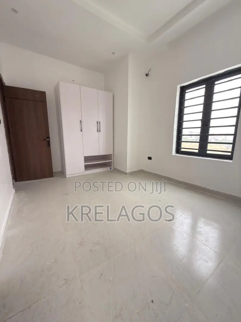 2bdrm Apartment in Orchid, Chevron for sale