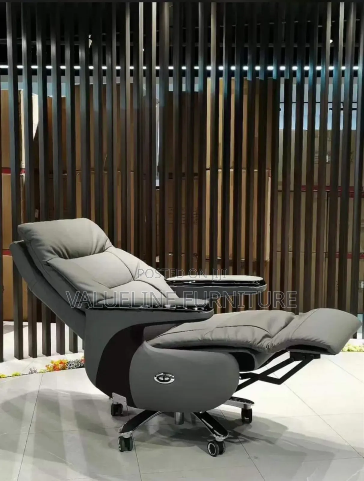 Big Reclining Executive Chair