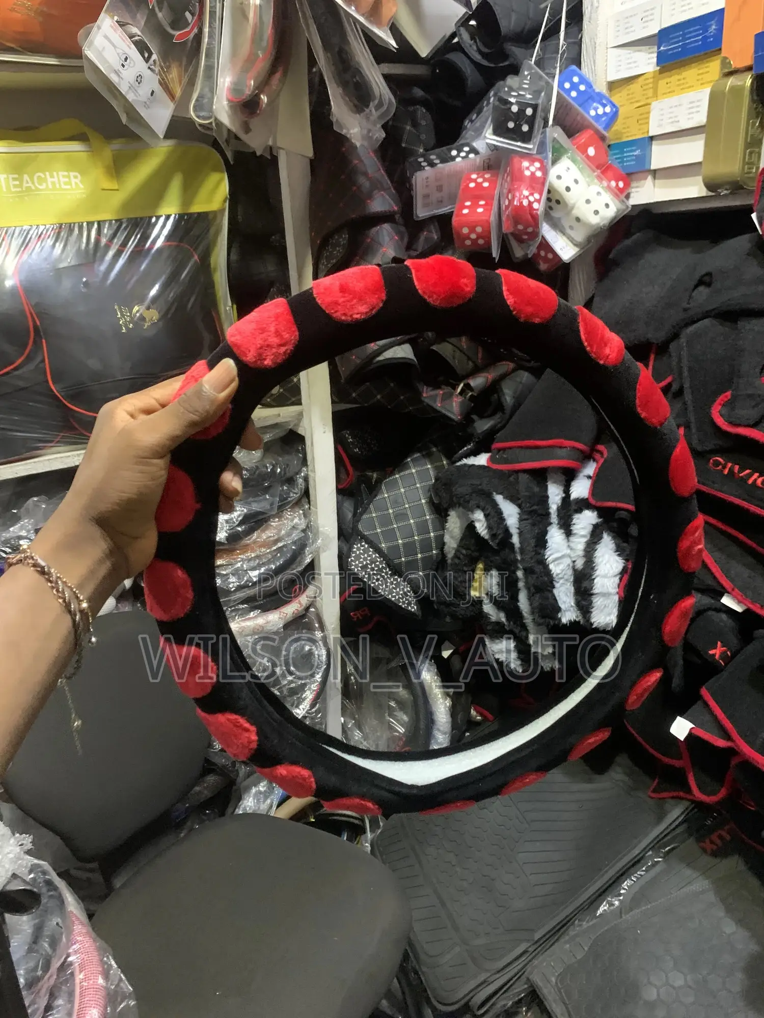 Plush Steering Wheel Cover Soft Anti-Slip Grip (Red,Blue,Yellow,Black)