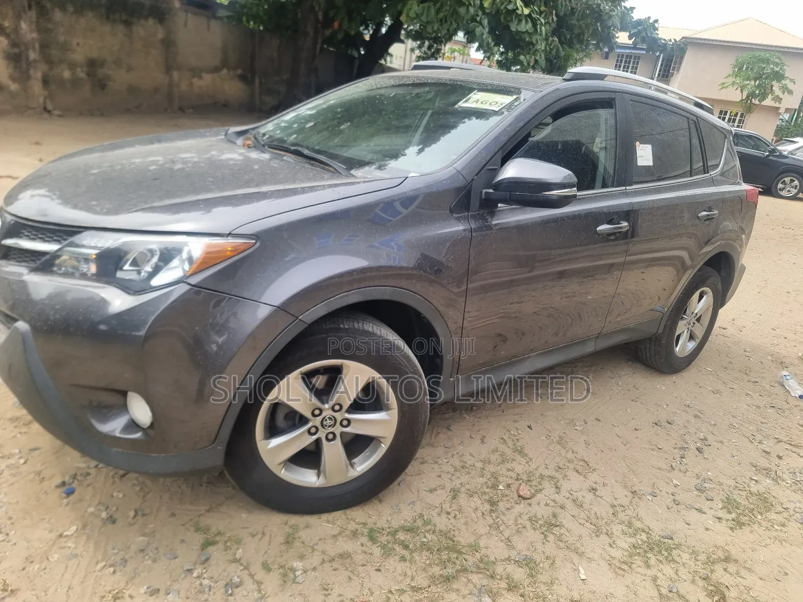 Toyota RAV4 XLE 4dr SUV (2.5L 4cyl 6A) 2015 Gray