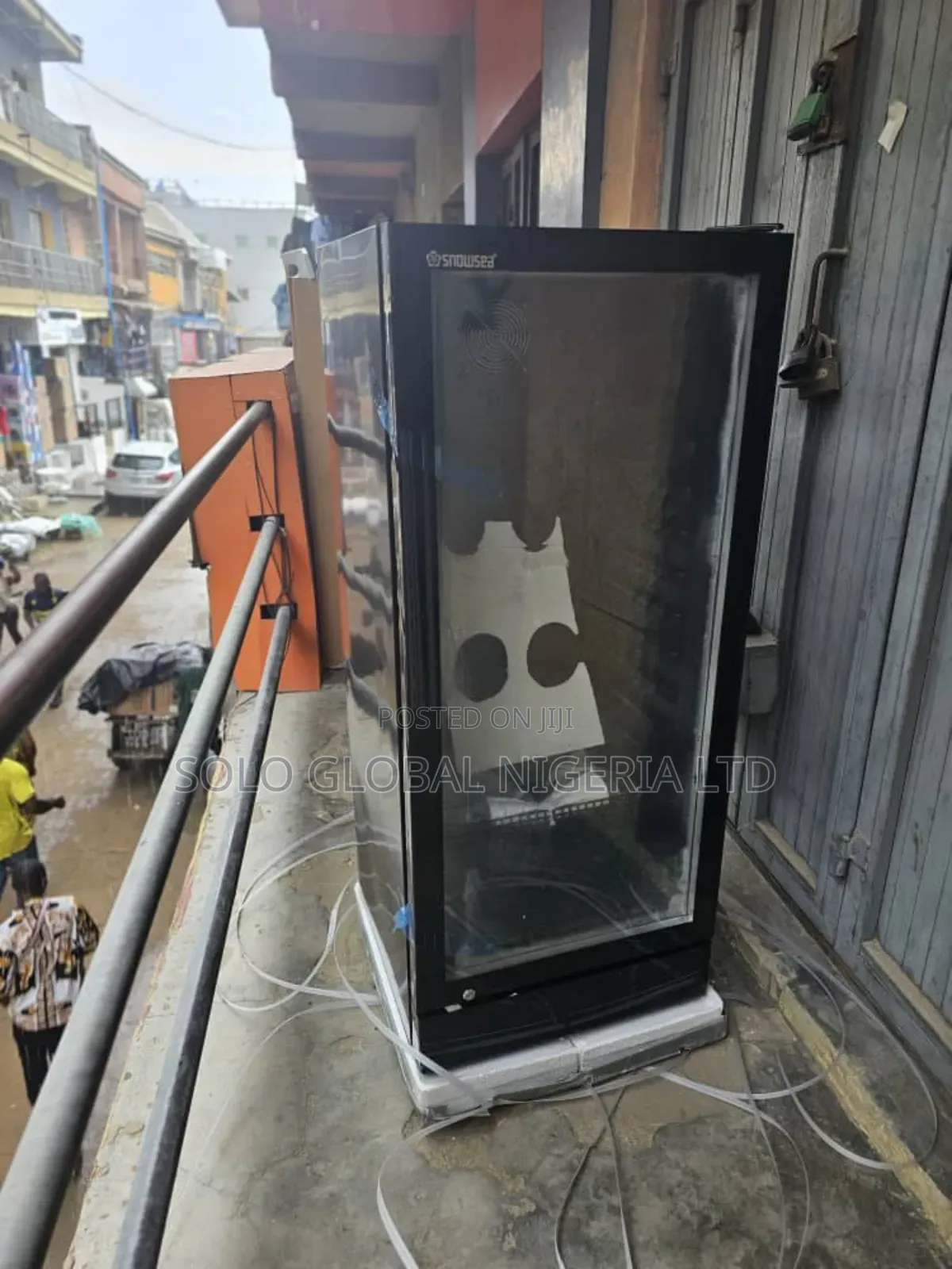 Snowsea Show Glass Chiller (200l)