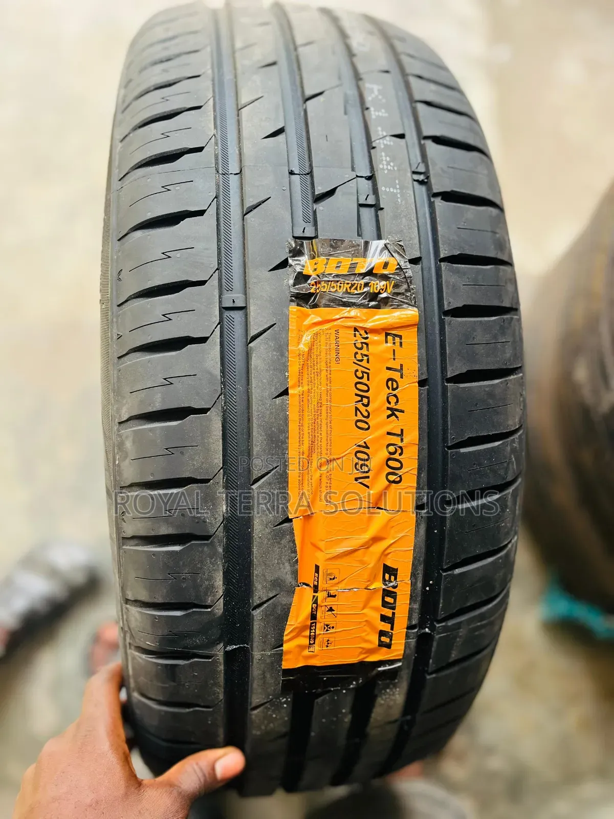 255/50r20 Boto