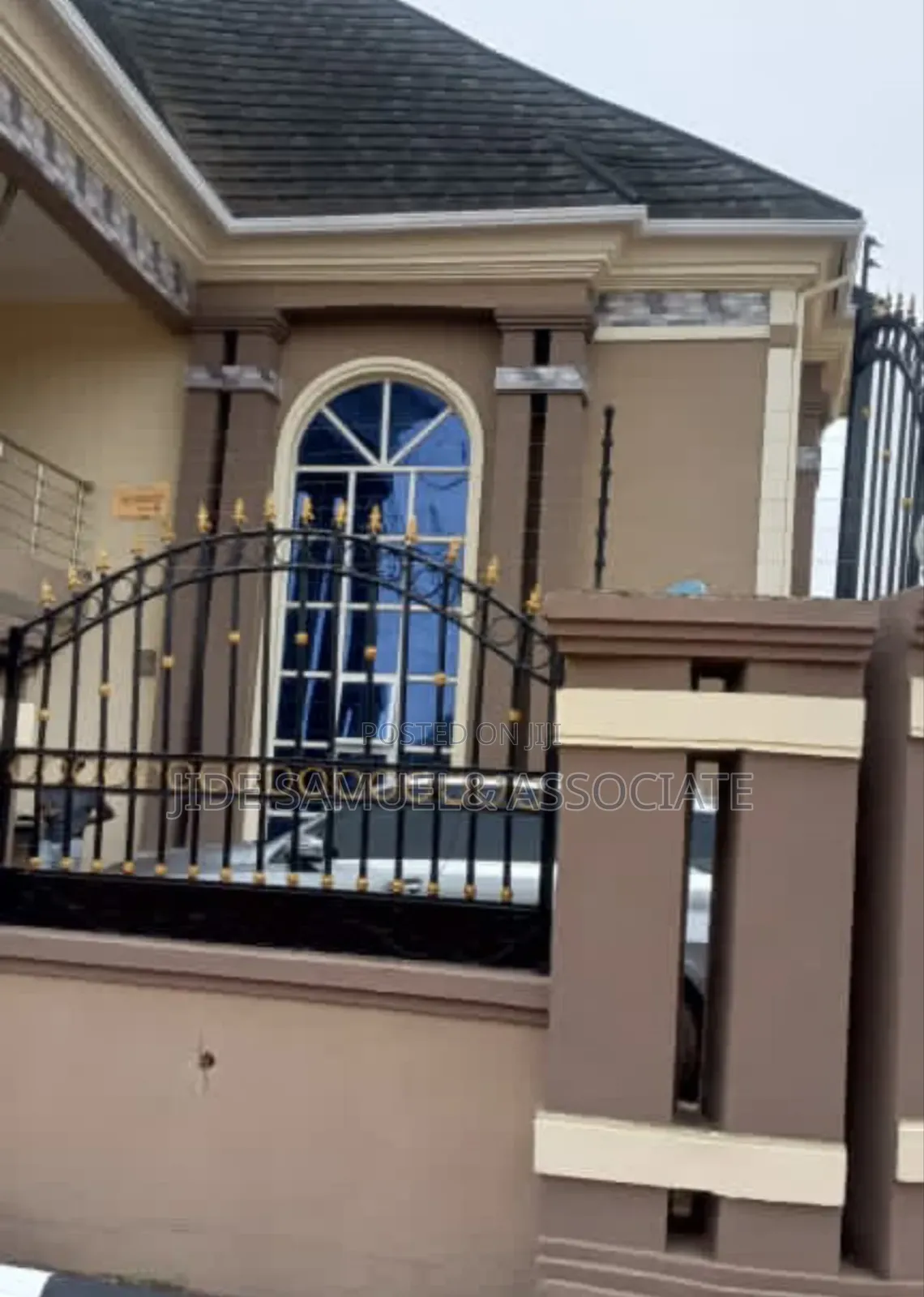 Furnished 5bdrm Duplex in Baruwa for sale