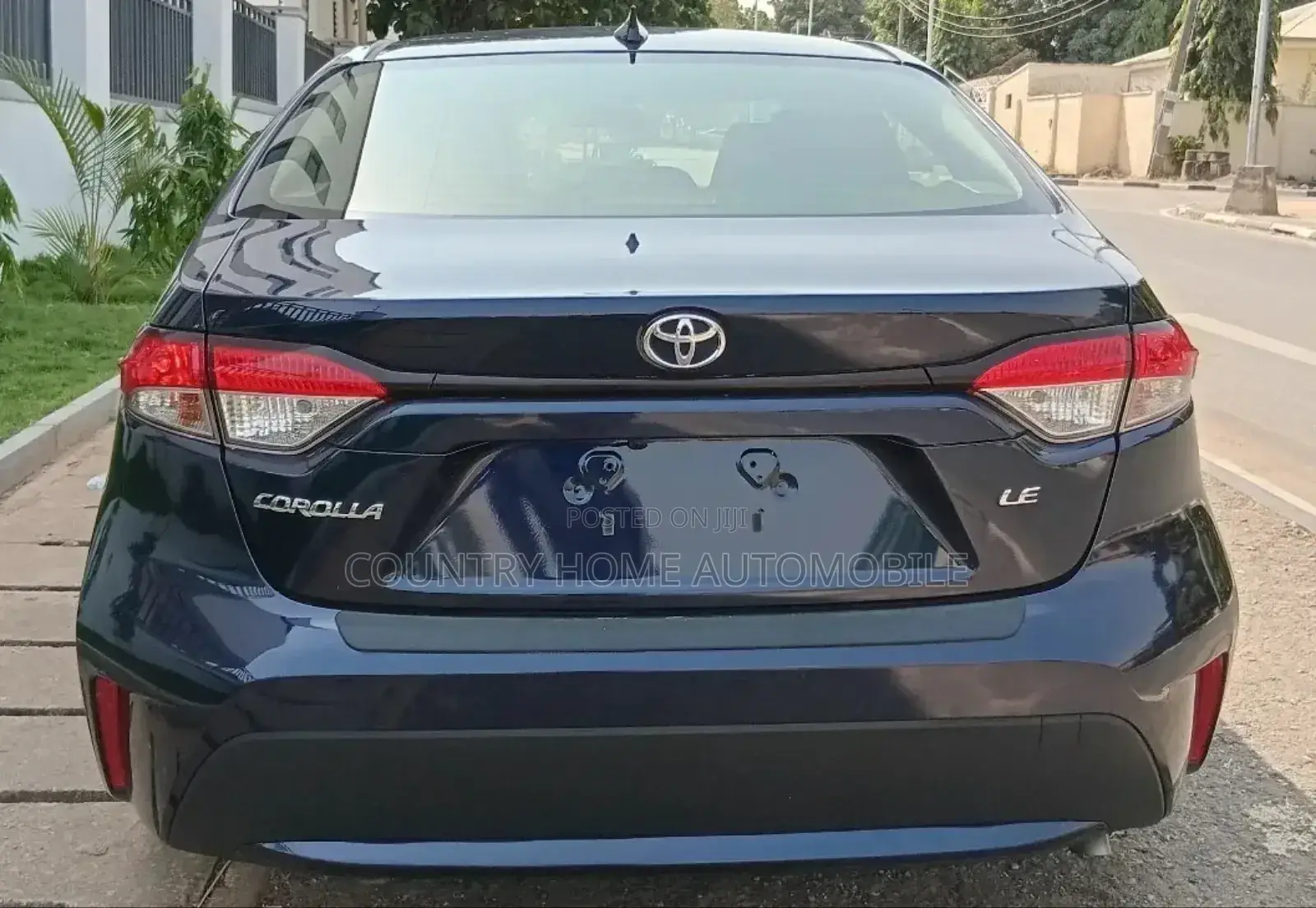 Toyota Corolla LE 2020 Blue
