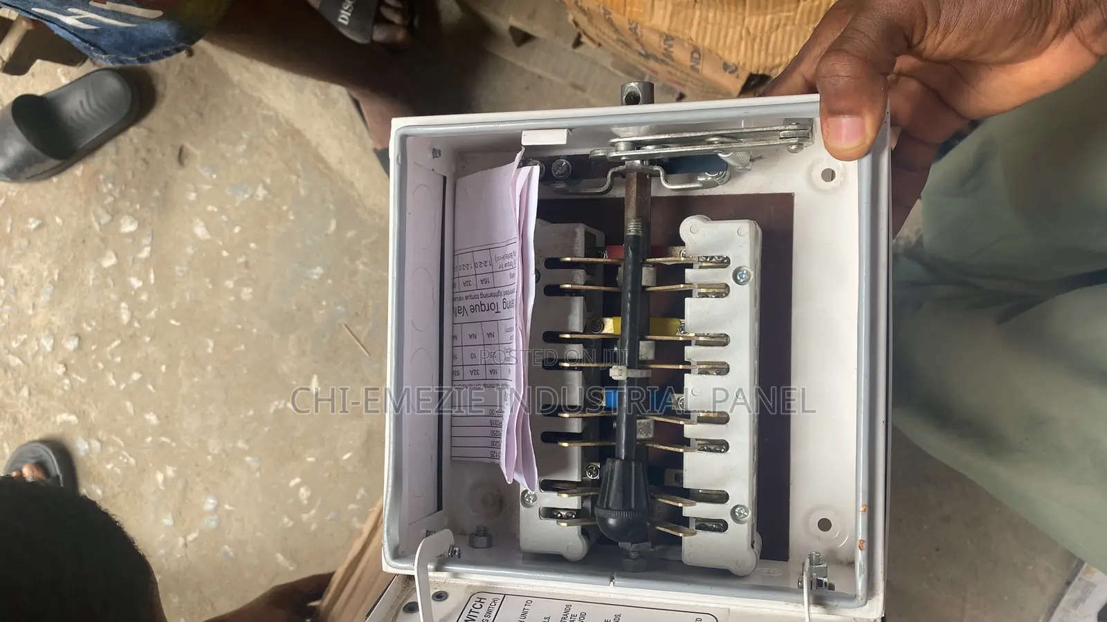 32a Off Load Changeover Switch – Safe Reliable Power Control
