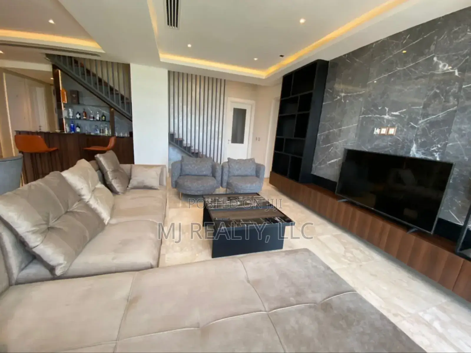 Furnished 4bdrm Penthouse in Ikoyi S.W for sale