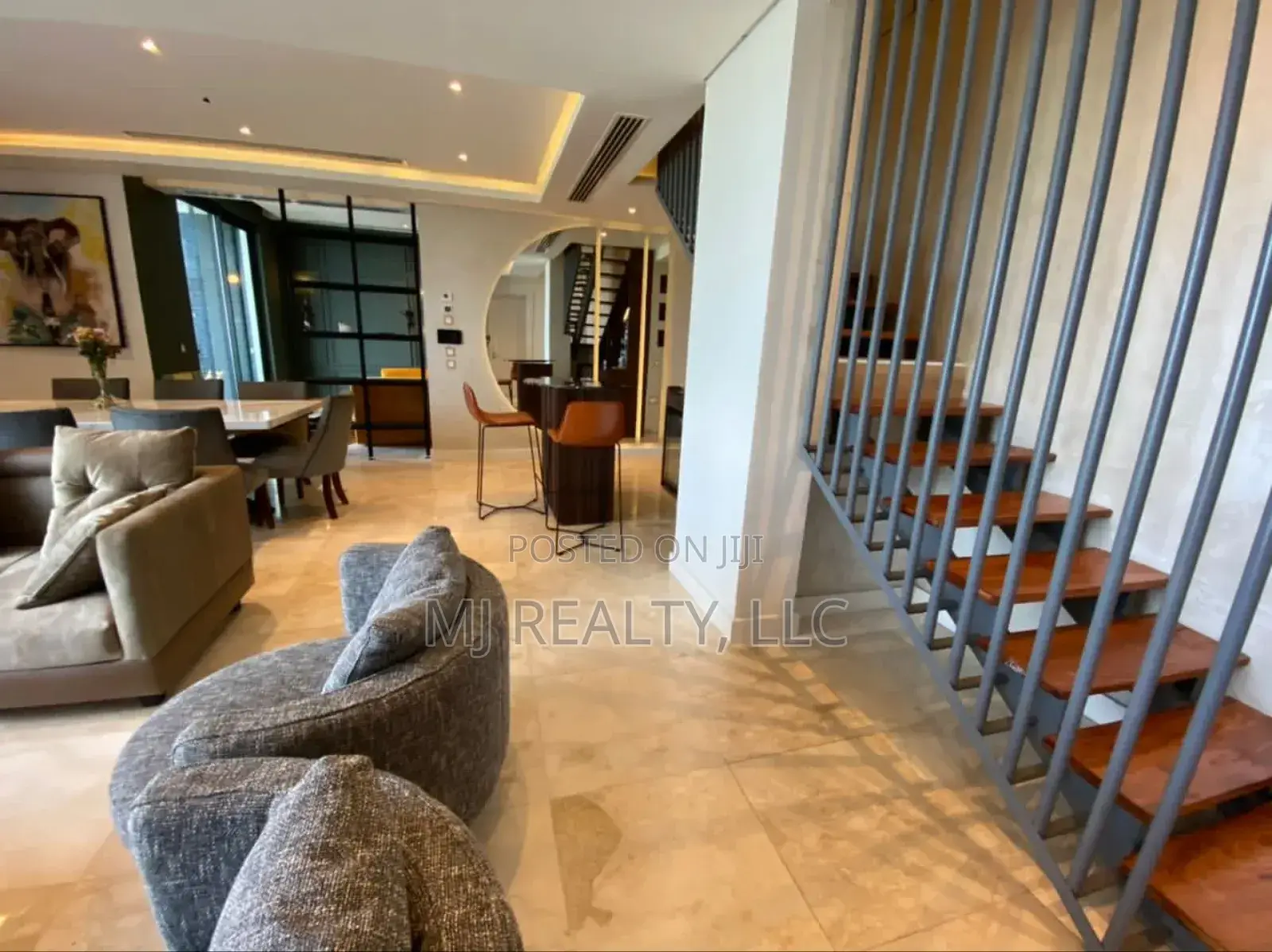 Furnished 4bdrm Penthouse in Ikoyi S.W for sale